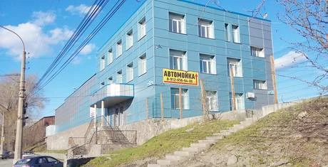 Фото Бавший автосалон.0,4 Га. 1200кв.м.ул Индустриальная 35. Таги