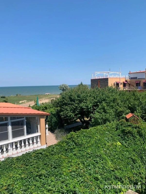 Фото Продаётся дом на Азовском побережье в п.Кучугуры.