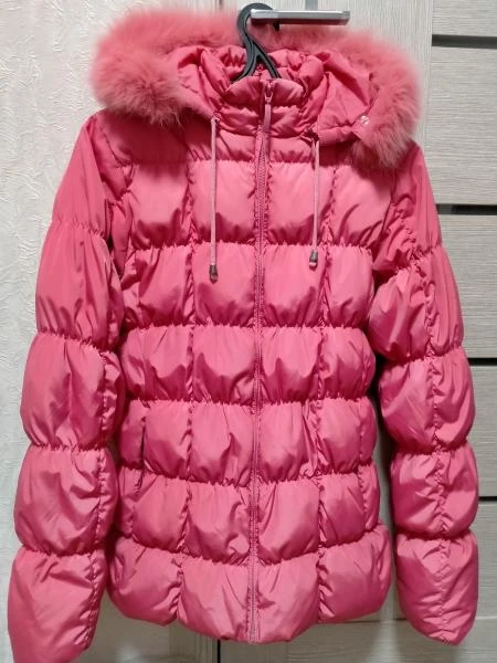 Фото Продам курточку для девочки