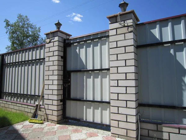 Фото Заборы из Профнастила