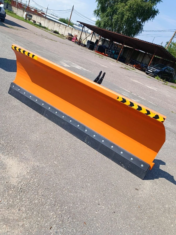 Фото Отвал гидроповоротный STT