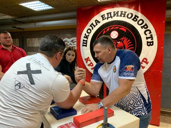 Фото АРМРЕСТЛИНГ групповые и индивидуальные занятия