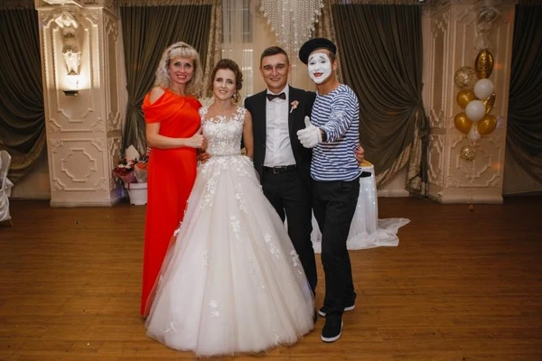 Фото Ведущая (тамада) и Диджей на Ваше торжество