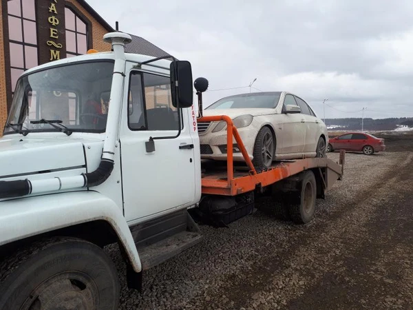 Фото Услуги эвакуатора( грузовой,легковой,автокран)