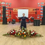 Фото №2 Ведущие на праздник
