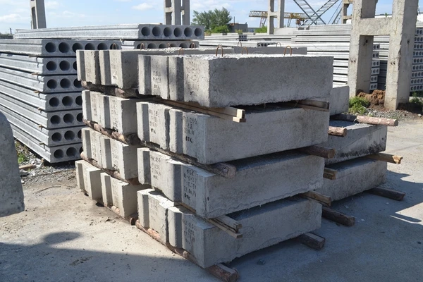 Фото Фундаментный блок ФБС 12.3.6т 1180х300х580 мм