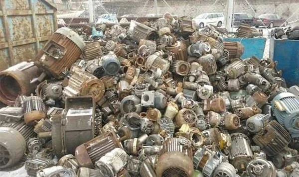 Фото Вывоз металлолома демонтаж