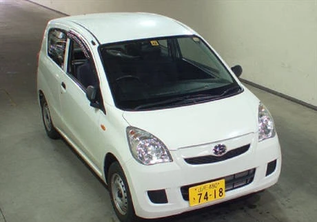 Фото Daihatsu Mira