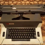 Фото №2 Электрическая пишущая машинка Оптима