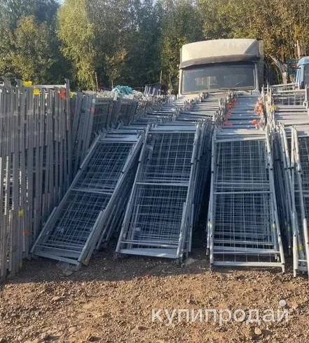 Фото Двухярусная кровать металлическая