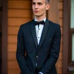 Ведущий Аркадий