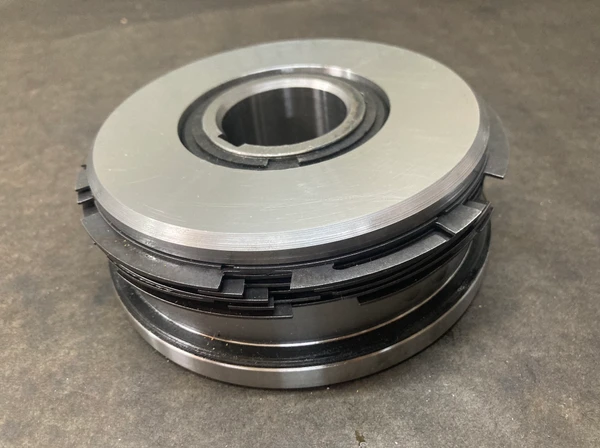 Фото Электромагнитная муфта ЭТМ 102-1А