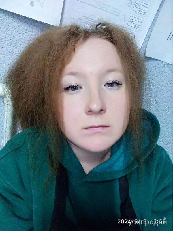 Фото Две женщины ищут работу помощниками по хозяйству