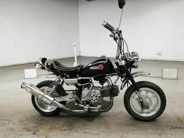 Фото Мопед мокик Honda Monkey Custom рама Z50J гв 1982 тюнинг полный кастом