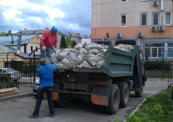 Фото Вывоз строительного мусора, грузчики, грузоперевозки