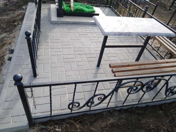 Фото Установка памятника на могилу, благоустройство территории.