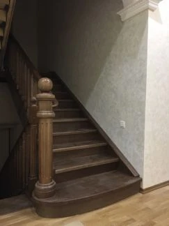 Фото Деревянные лестницы