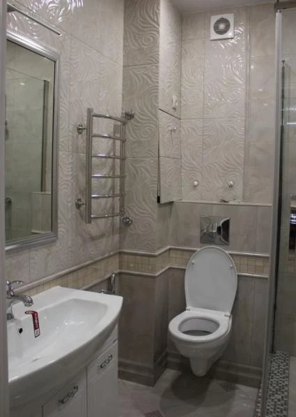 Фото Плиточник