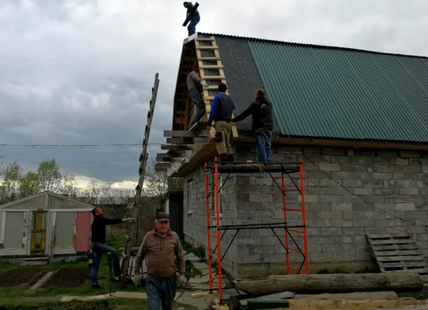Фото Строители . Строим дома из бруса и каркаса , крыши Фряново