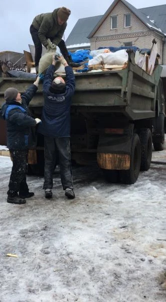Фото Вывоз мусора: строительного, мебели, хлама