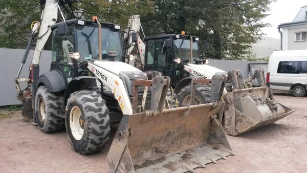 Фото аренда экскаватора погрузчика в Приозерске