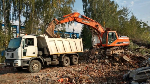 Фото Вывоз строительного мусора