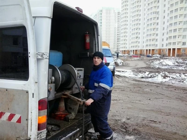 Фото Прочистка канализации, механическим, гидродинамическим способом  устранение засоров и очистка труб