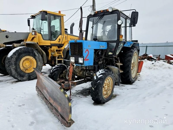 Фото Трактор МТЗ 82.1 б/у (щетка, отвал) 2011 года