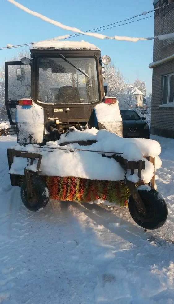 Фото МТЗ 82 с щеткой для уборки территории сдам на долгий срок