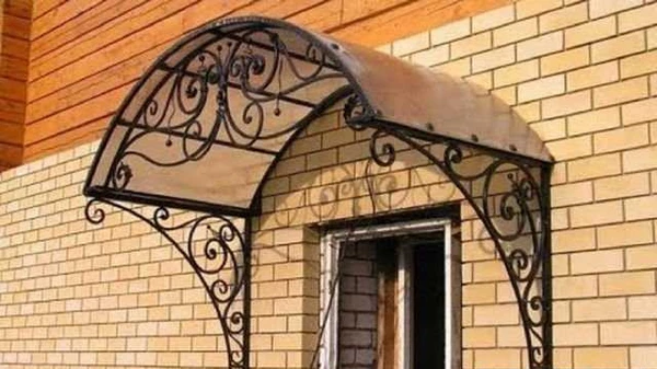 Фото Вам нужен козырек на крыльцо. Мы сварим