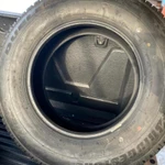 Фото №2 комплект 5 штук Bridgestone всесезонные