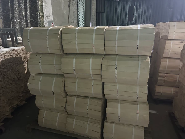 Фото Шпон для изготовления фруктовых ящиков