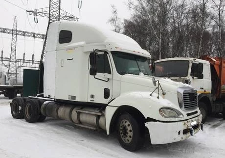 Фото Тягач Freightliner Columbia D14 2003г.в. фрэдлайнер