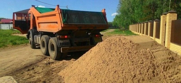 Фото Шлак Щебень Песок Пгс Гравий. 