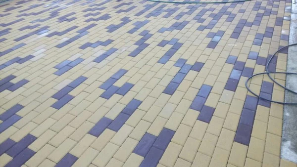 Фото Укладка тротуарной плитки