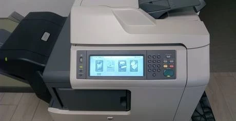 Фото Принтер HP4730 mfp