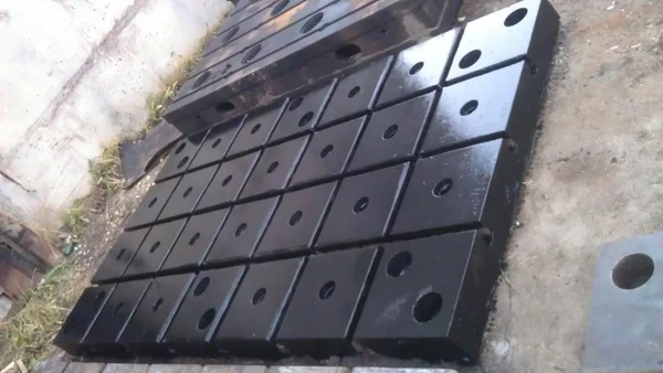 Фото плиты монтажные чугунные стендовые сборочные сварочные