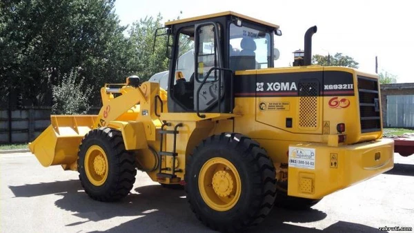 Фото Услуги фронтального погрузчика