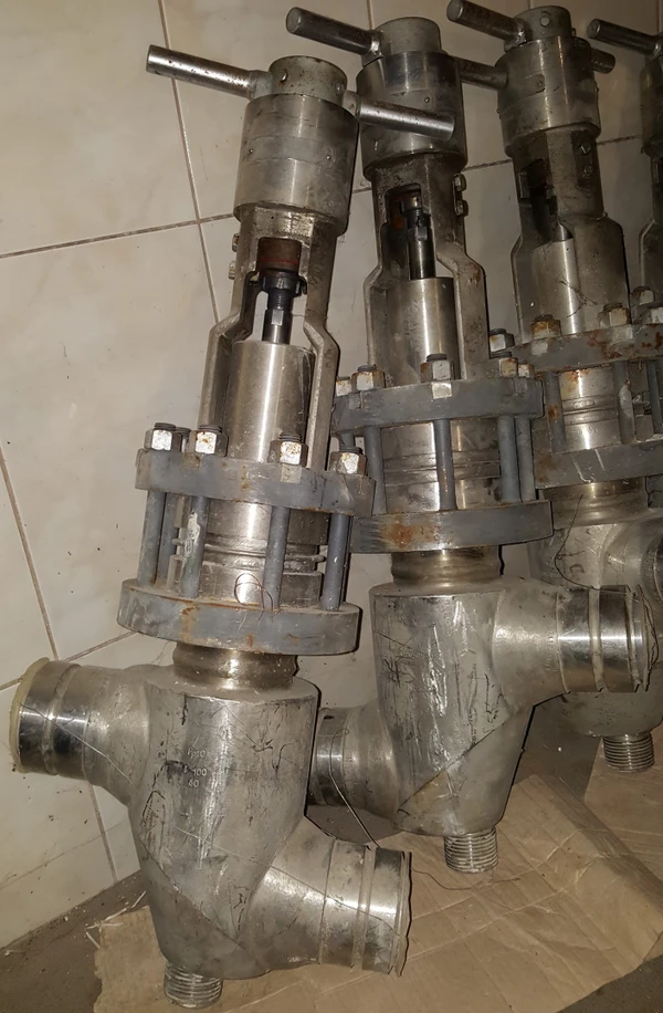 Вентили сильфонные нержавеющие 13нж89нж Ру10 Ду80