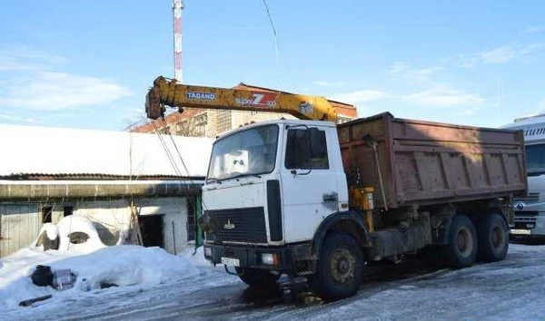 Фото Песок, щебень, кирпич, манипулятор,экскаватор