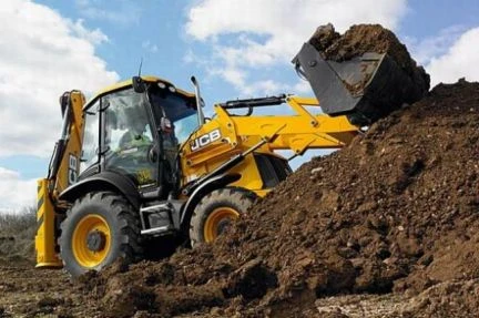 Фото Услуги(аренда) экскаватора-погрузчика JCB 3CX