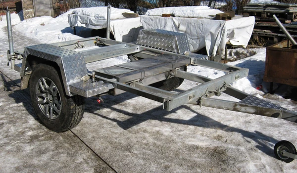 Фото Автомобильный металлический ящик для инструмента