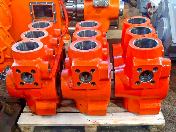 Фото Цена производителя - Блок клапанных коробок коробка клапанная Гидроблок Гидравлическая часть насосов НБ-125 НПЦ НЦ-320 9Т СИН-32 8Т