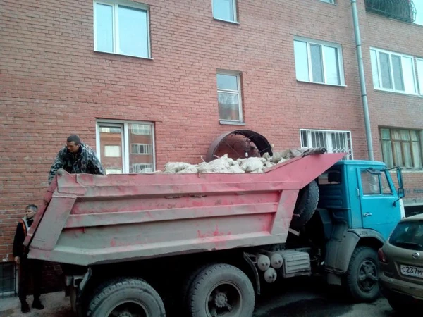 Фото ВЫВОЗ МУСОРА