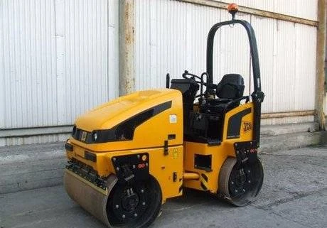 Фото Аренда катка JCB 3т