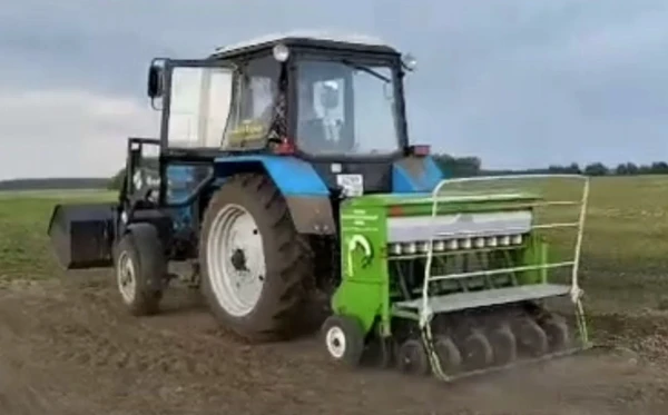 Фото Сеялка Омский Экспериментальный Завод СС-11 &amp;amp;quot;Альфа&amp;amp;quot;, 2015