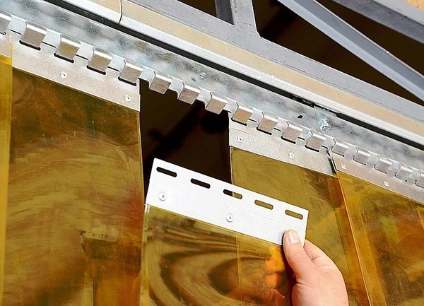 Фото Завеса (Штора) Полосовая Силиконовая (ПВХ) Для Холодильной (Морозильной) Камеры с Креплением!