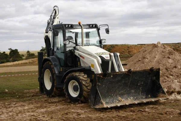 Фото Аренда экскаватора-погрузчика Terex