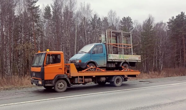 Фото Эвакуатор Мерседес 5 тонн Первоуральск
