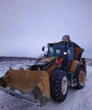 Фото Услуги экскаватора погрузчика CAT 444F2